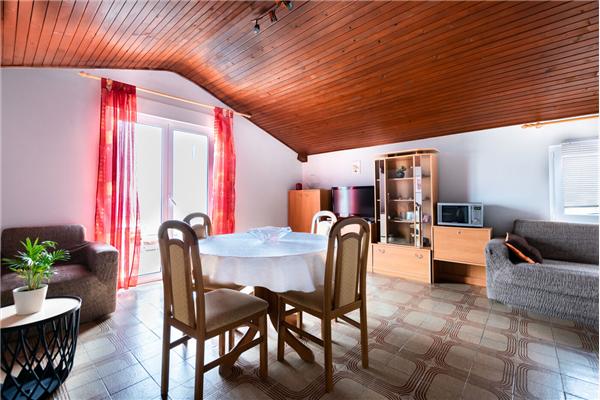 Apartment A2, for 5 persons