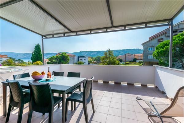 Apartment A1, for 6 persons