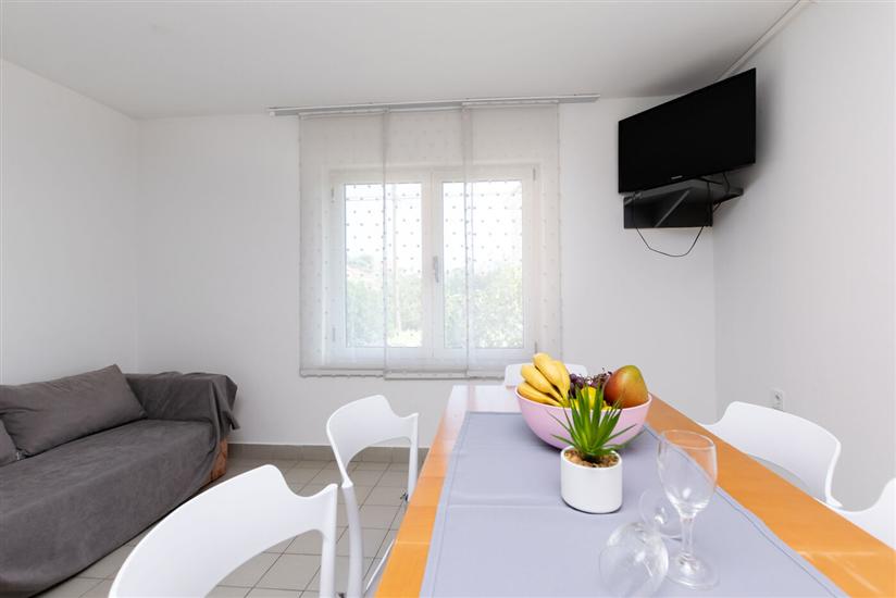Apartment A1, for 6 persons