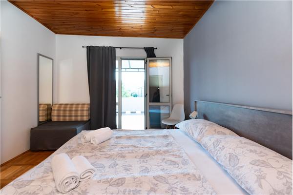 Apartment A1, for 6 persons
