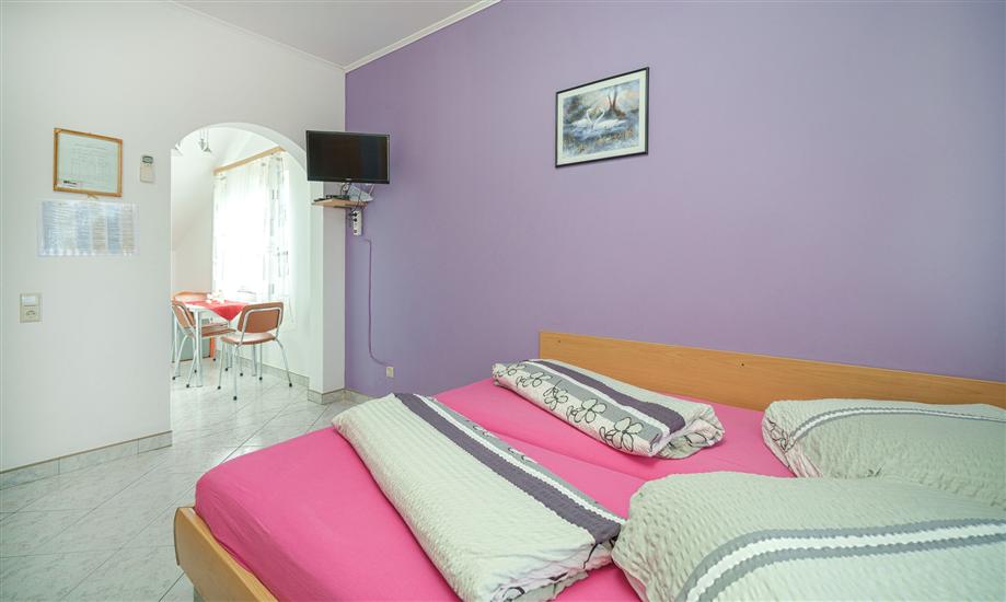 Apartment A5, for 3 persons