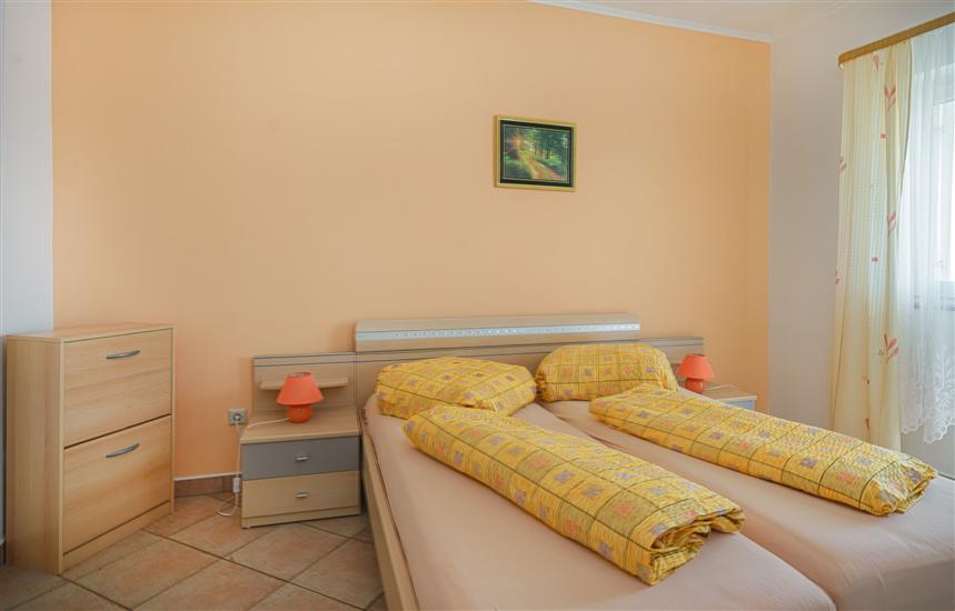 Apartment A4, for 3 persons
