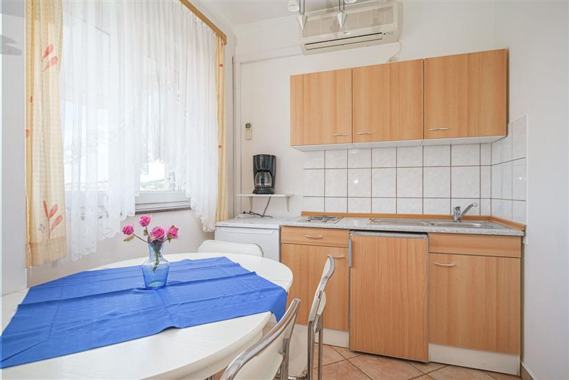 Apartment A4, for 3 persons
