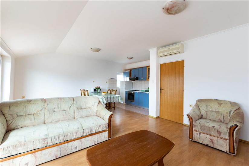 Apartment A2, for 4 persons