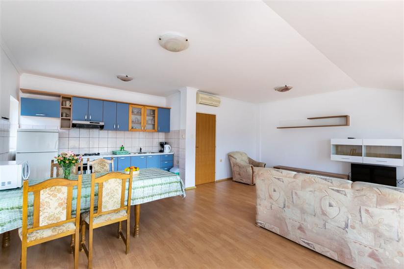 Apartment A2, for 4 persons