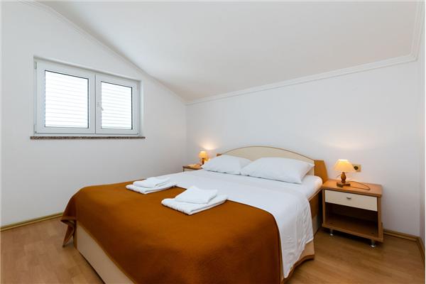 Apartment A2, for 4 persons