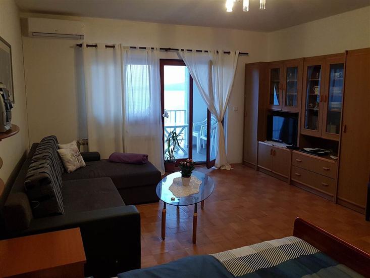 Apartment A1, for 2 persons