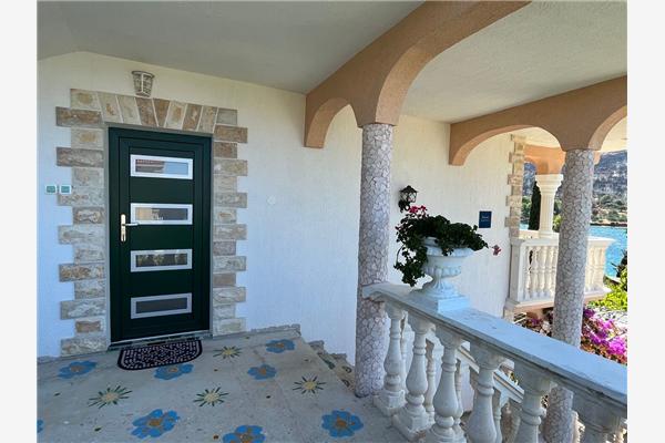 Apartment A2, for 6 persons