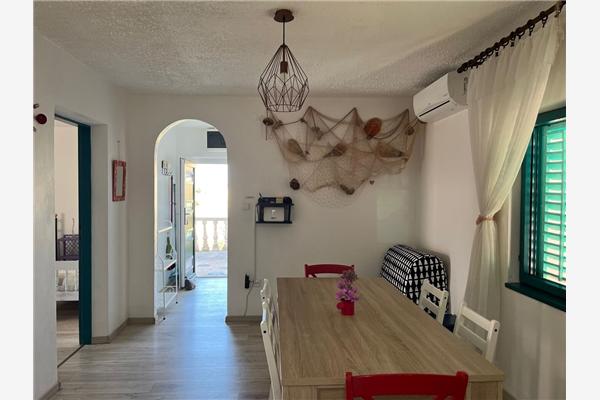 Apartment A2, for 6 persons