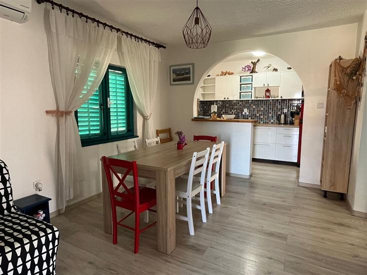 Apartment A2, for 6 persons