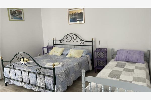 Apartment A2, for 6 persons