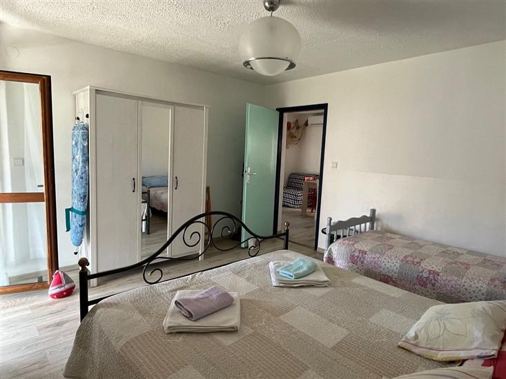 Apartment A2, for 6 persons