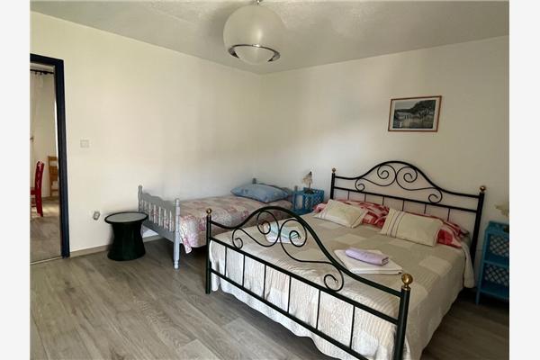 Apartment A2, for 6 persons