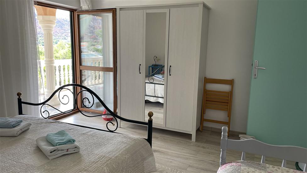 Apartment A2, for 6 persons