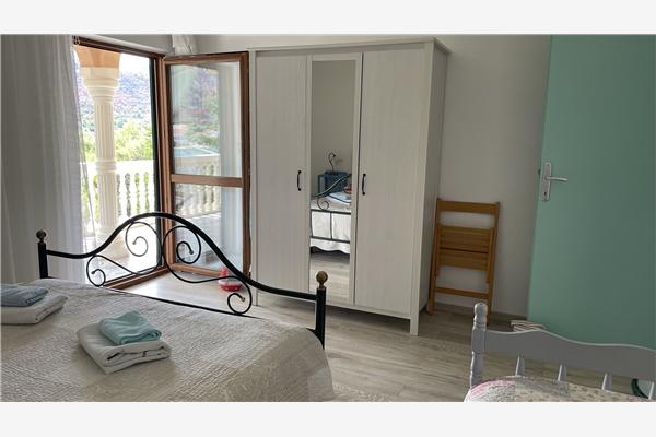 Apartment A2, for 6 persons