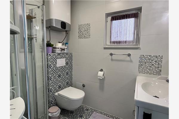 Apartment A2, for 6 persons