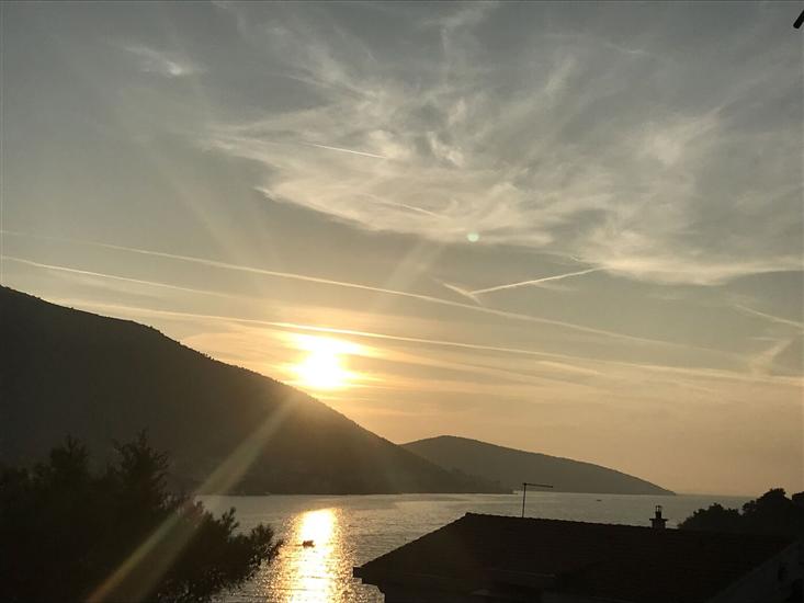 Apartment A2, for 6 persons