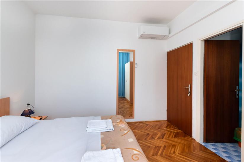 Apartment A5, for 5 persons