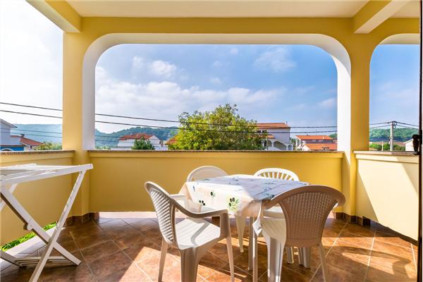 Apartment A6, for 8 persons