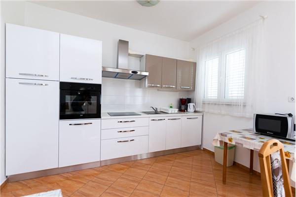 Apartment A6, for 8 persons