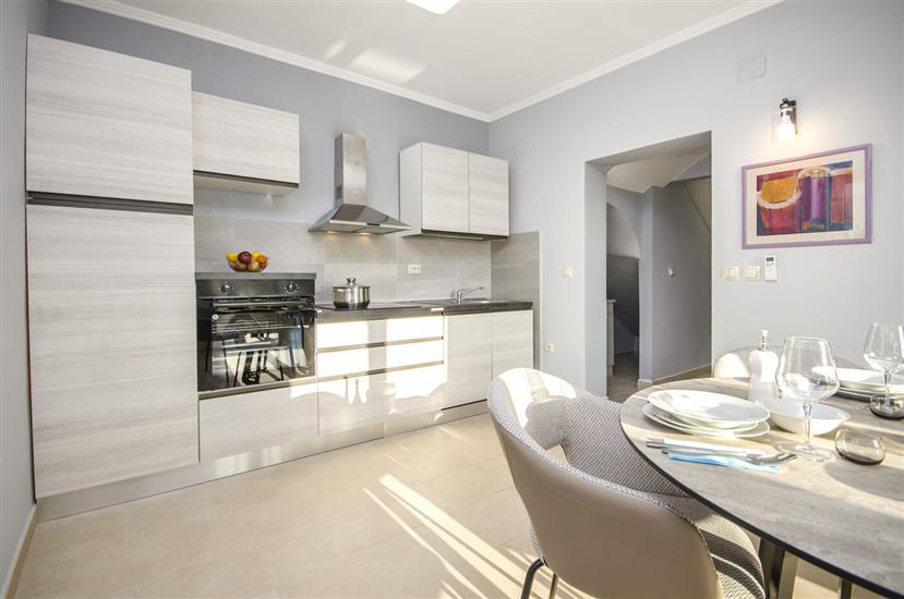 Apartment A1, for 5 persons