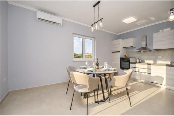 Apartment A1, for 5 persons