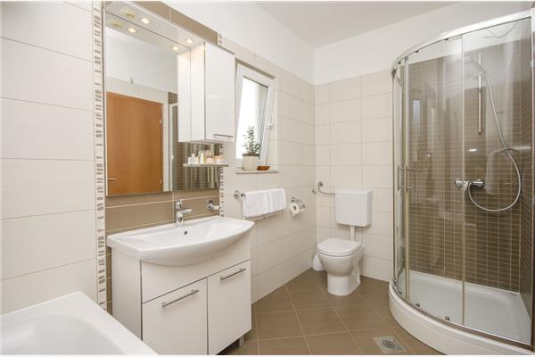 Apartment A1, for 5 persons