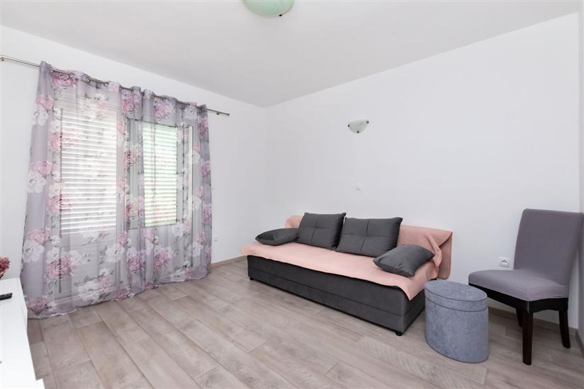 Apartment A2, for 3 persons