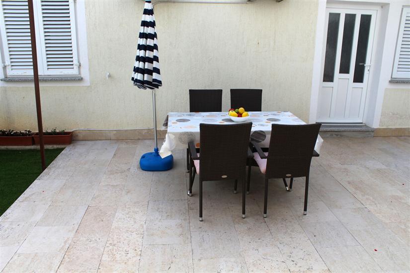 Apartment MAJA-MARIN