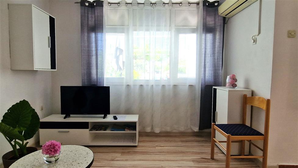 Apartment A1, for 3 persons