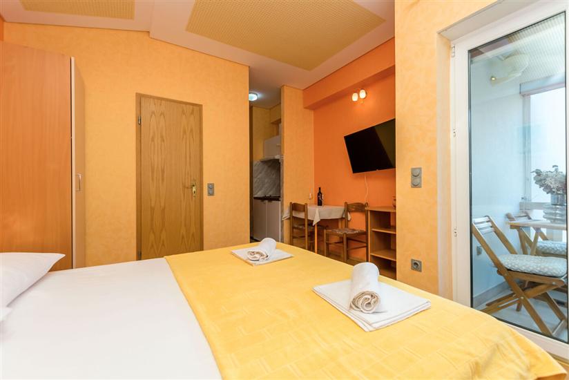 Apartment A7, for 2 persons