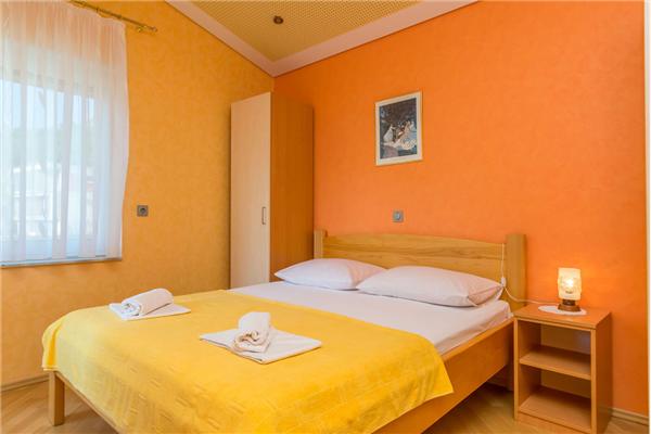 Apartment A7, for 2 persons