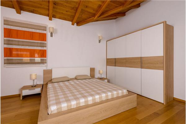 House K1, for 8 persons