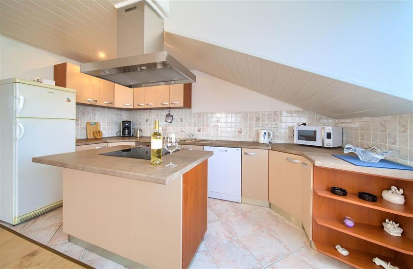 Apartment A1, for 6 persons