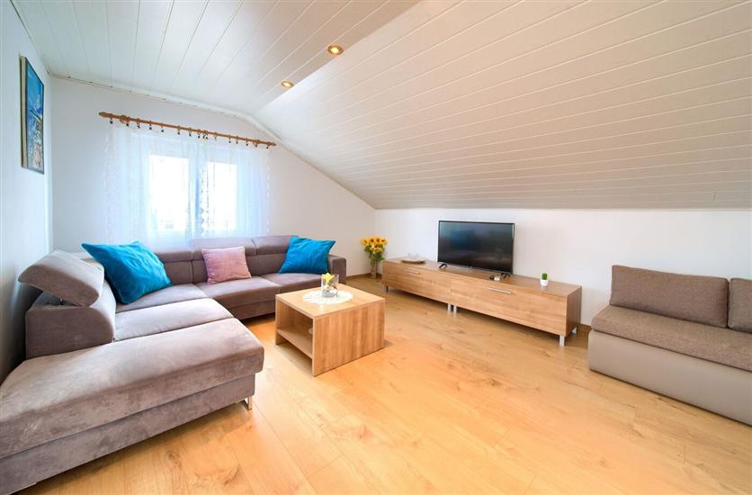 Apartment A1, for 6 persons