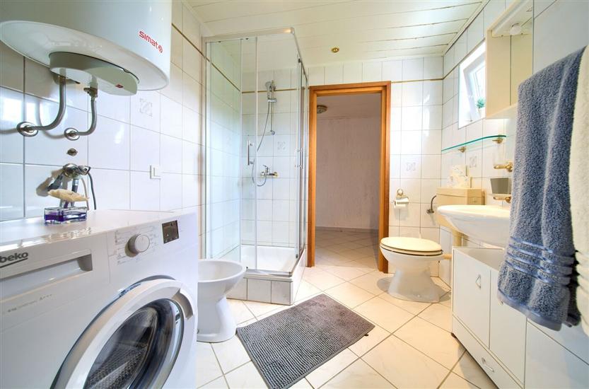 Apartment A1, for 6 persons