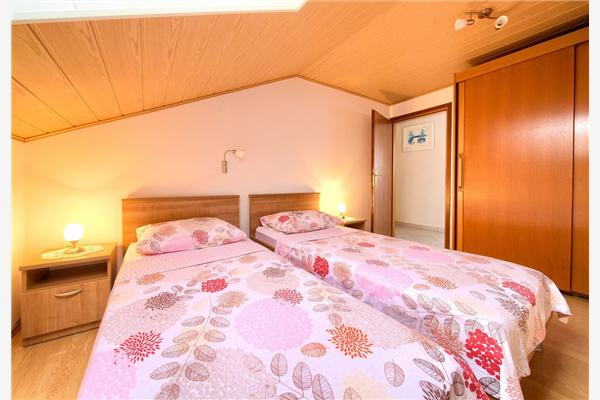 Apartment A1, for 6 persons