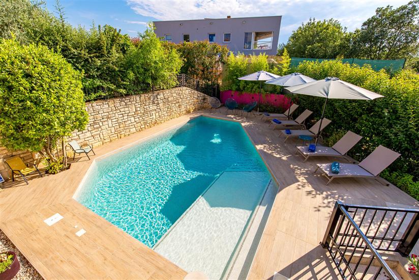 Villa Lidija s bazenom