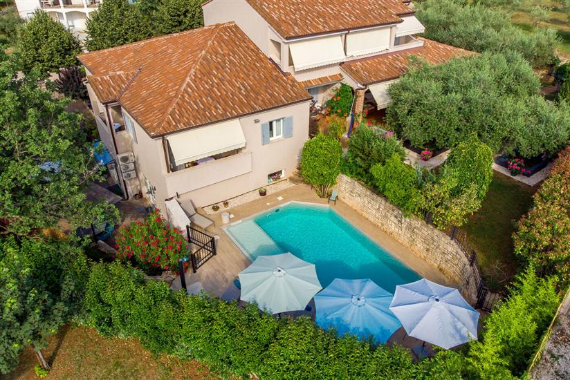 Villa Lidija s bazenom