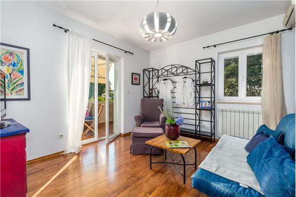 House K1, for 8 persons