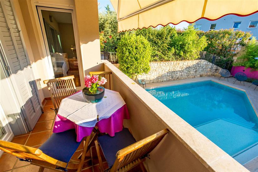 House K1, for 8 persons