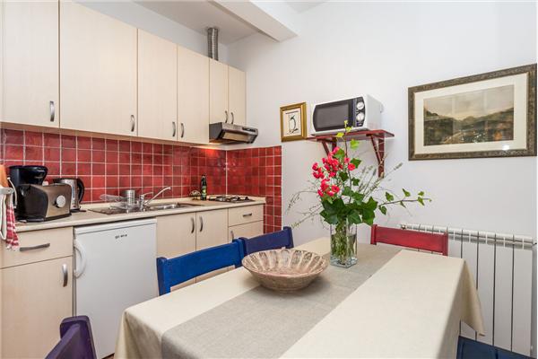 House K1, for 8 persons