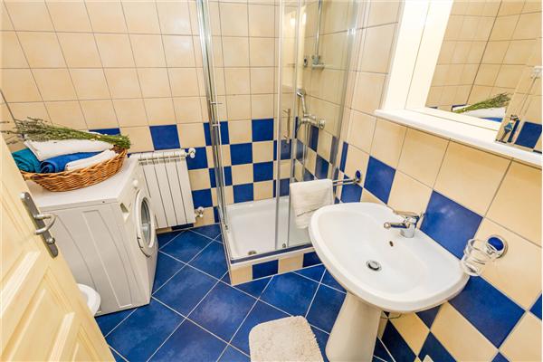 House K1, for 8 persons