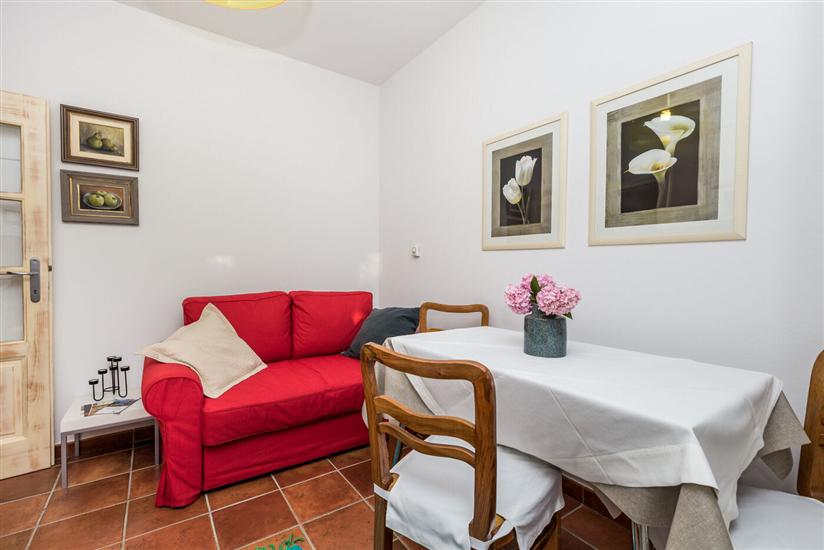 House K1, for 8 persons