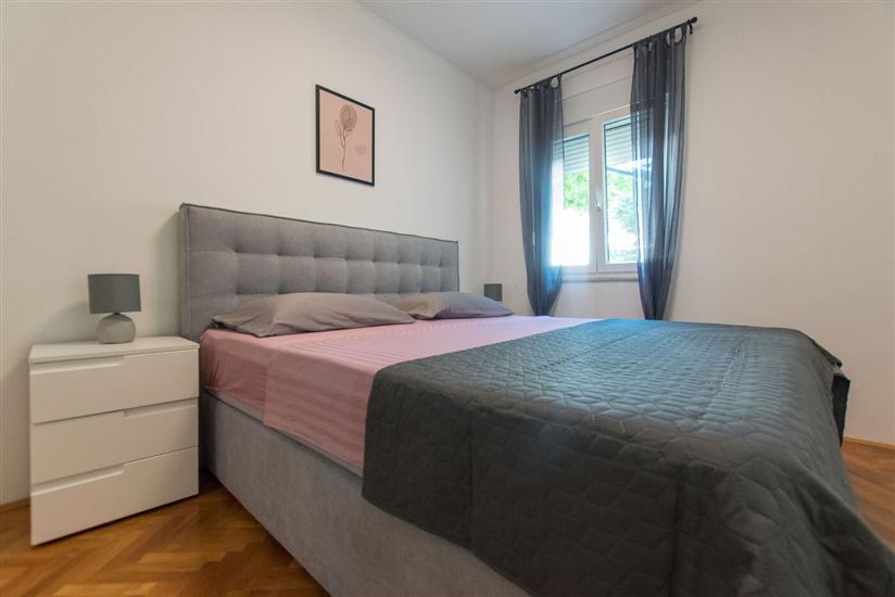 Apartment A1, for 5 persons