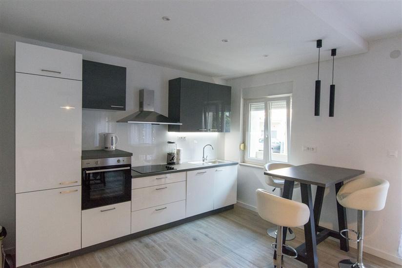 Apartment A1, for 5 persons