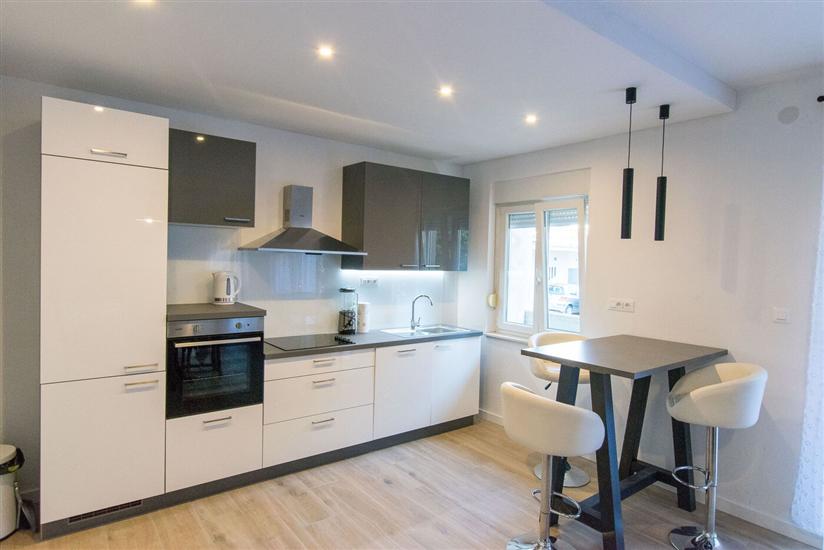 Apartment A1, for 5 persons