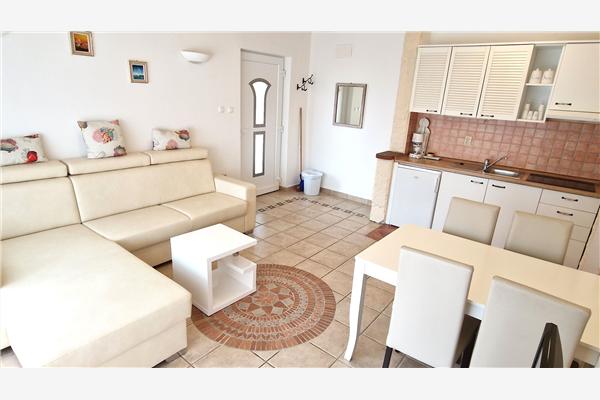Apartment A2, for 3 persons