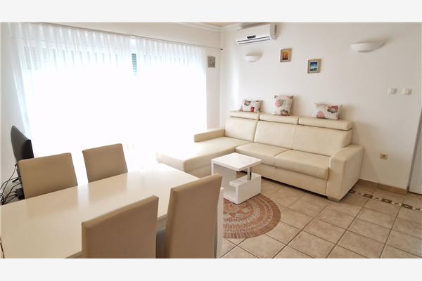 Apartment A2, for 3 persons