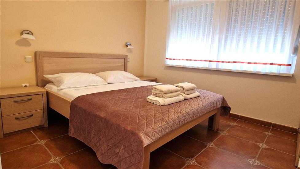 Apartment A2, for 3 persons